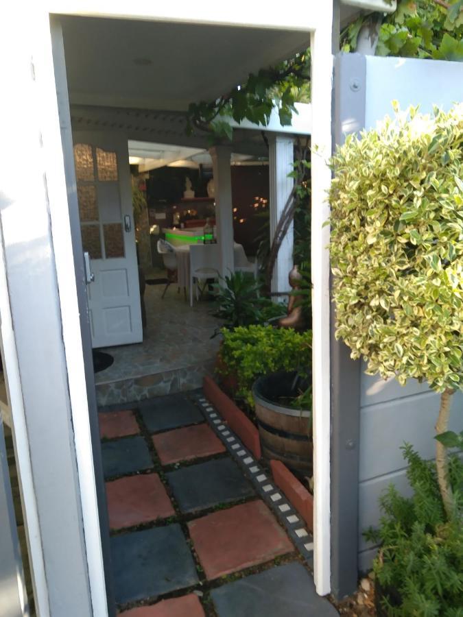 פארו Mitchell'S Guesthouse מראה חיצוני תמונה